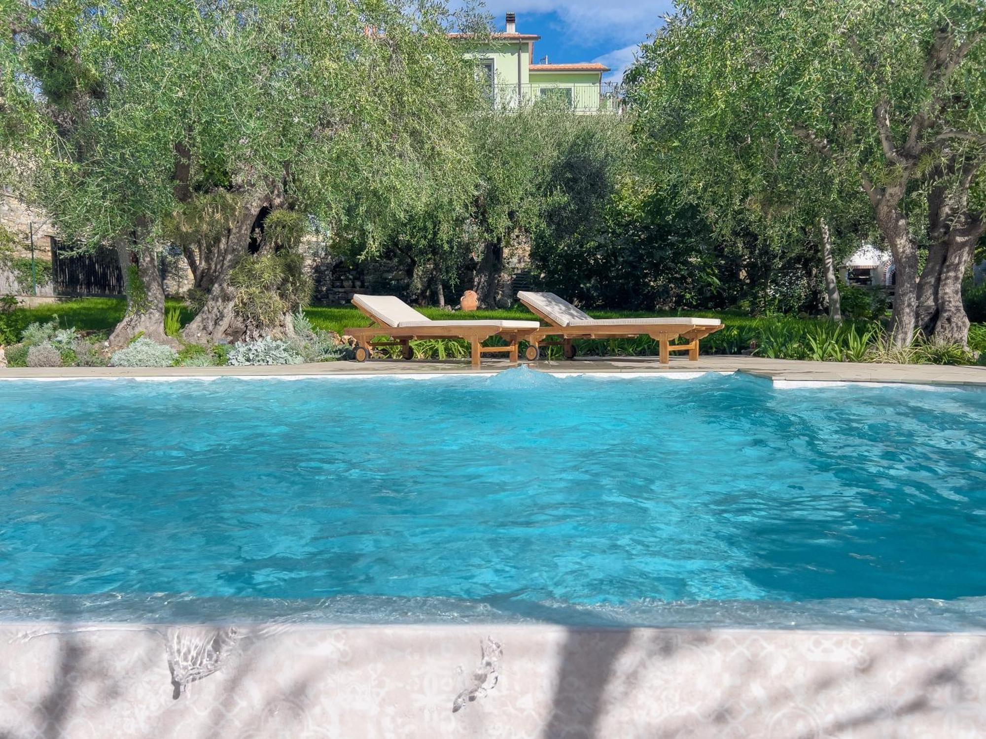 Villa La Rodina ดิอาโนมารีนา ภายนอก รูปภาพ